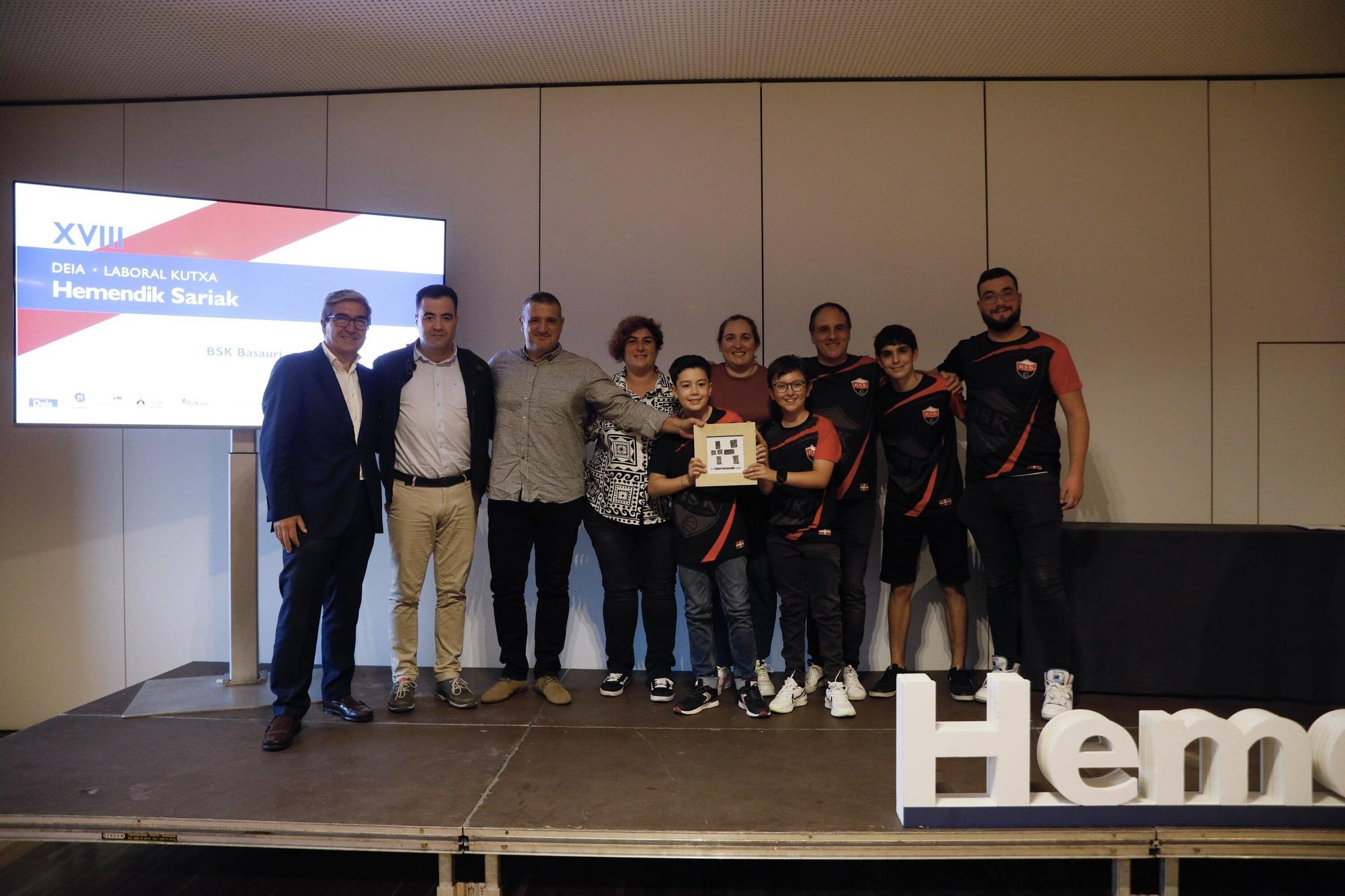 En imágenes: Entrega de los premios DEIA Laboral Kutxa Hemendik Sariak de la comarca Nerbioi-Ibaizabal
