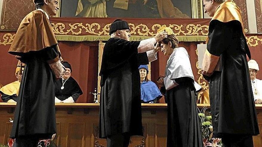 La primera doctora honoris causa de Deusto