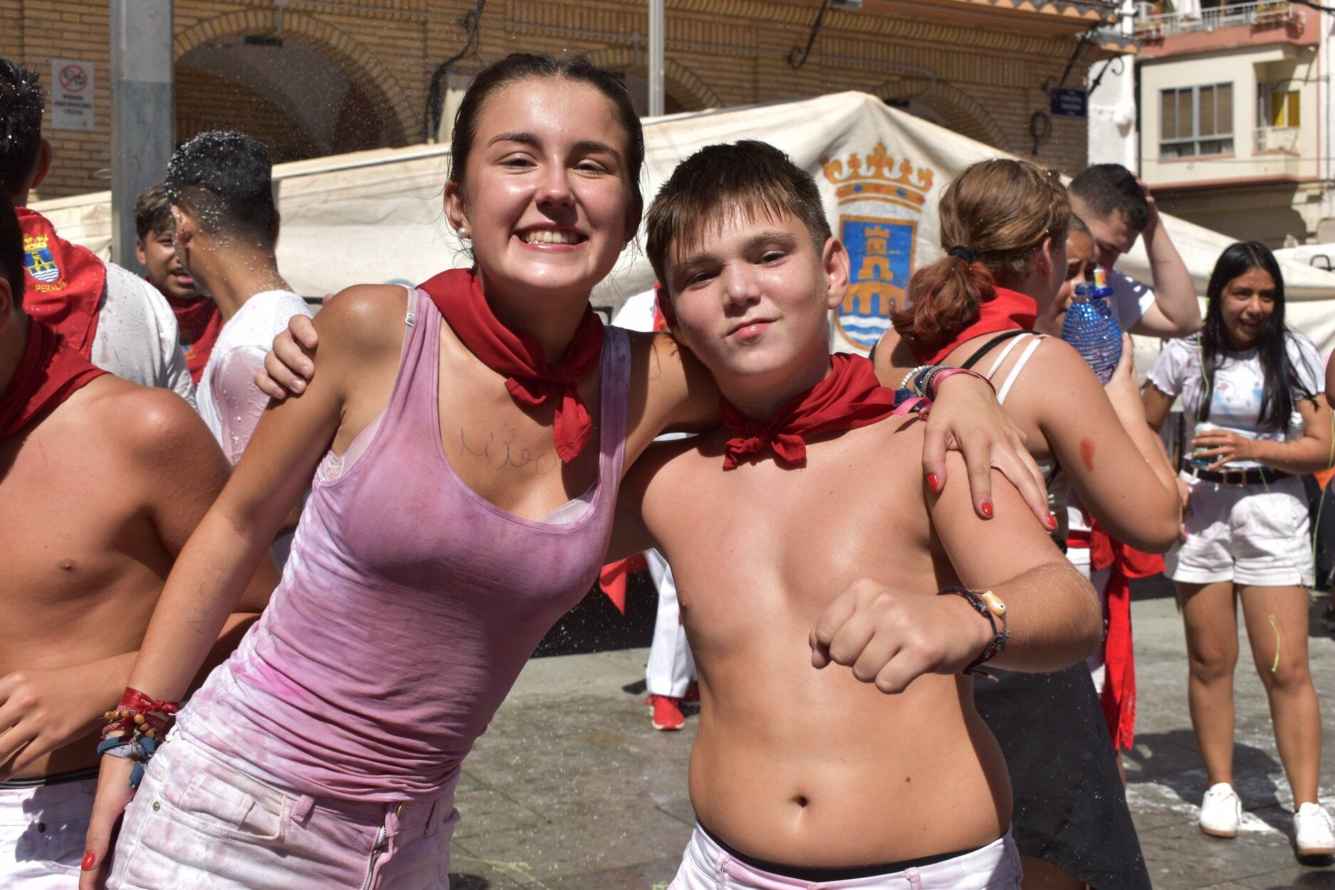 Fotos del chupinazo de fiestas de Peralta