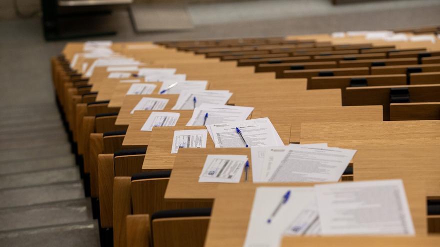 Sin aprobados provisionales en la oposición de Técnico/a Especialista Higienista Dental de Navarra