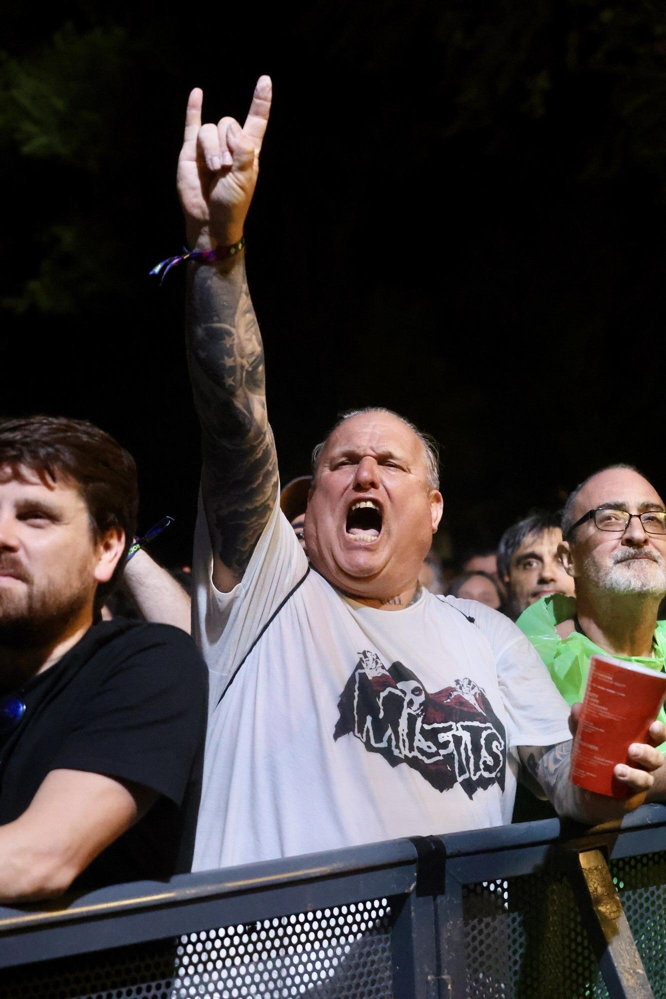 En imágenes: así están siendo los conciertos de este sábado del Azkena Rock Festival