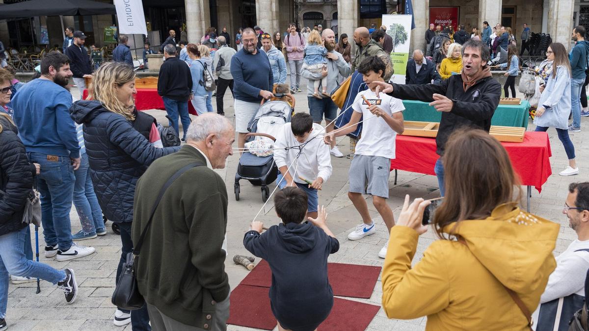 El cierre de Árboles Vitales enciende el centro de Vitoria