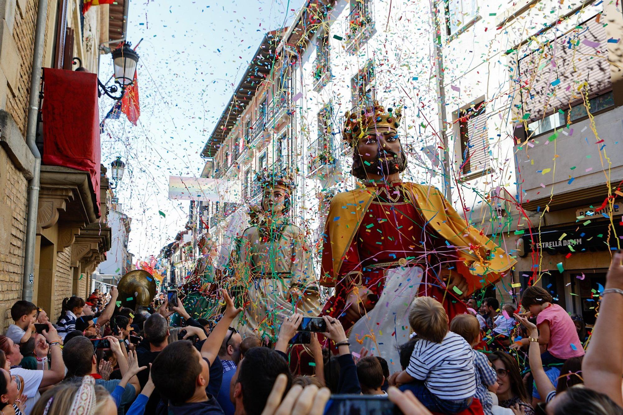 Fiestas de Villava | Despedida de la Comparsa de Gigantes