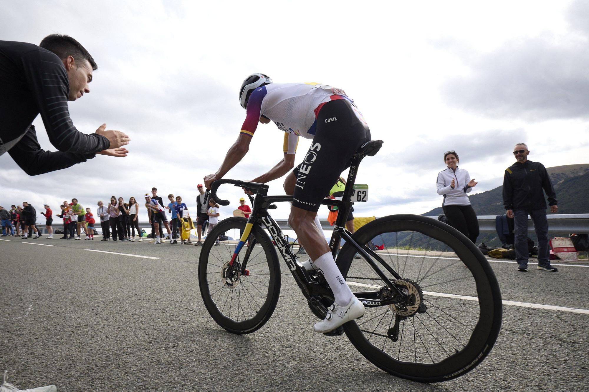 Fotos de la etapa navarra de La Vuelta 25 entre Sendaviva y Larra - Belagua