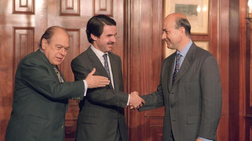 “Señoras y señores, se acaba la mili”, la histórica frase de Trillo