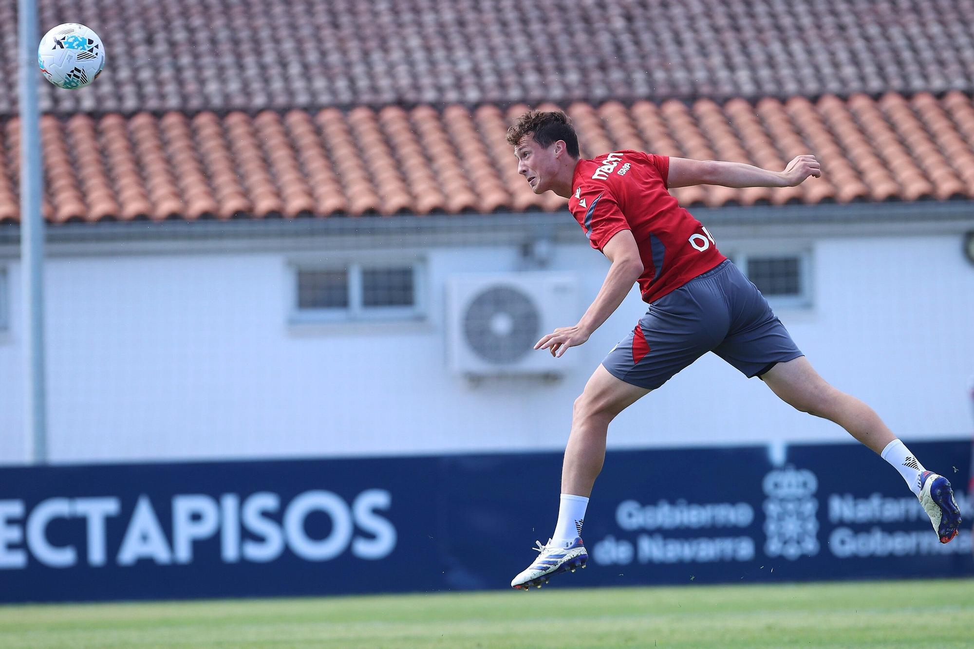 Fotos del entrenamiento de Osasuna (25/07/2025)