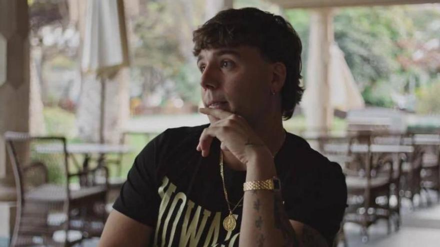 'Lo de Évole': un joven pamplonés irrumpe en plena grabación de la polémica entrevista a Quevedo