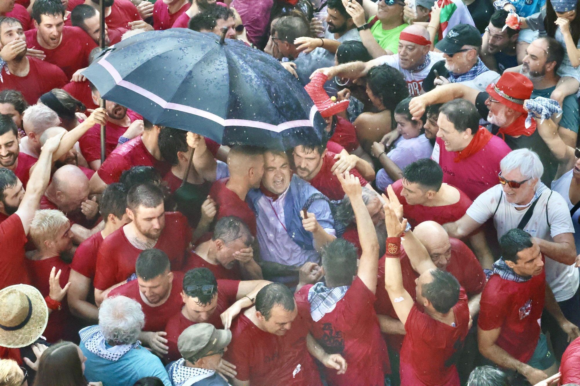 En imágenes: Así ha sido la bajada de Celedón en 2025