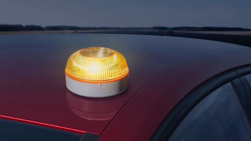 La DGT se pronuncia sobre una prórroga para la baliza V16: ¿se multará desde el 1 de enero?