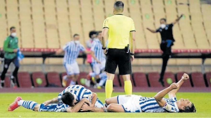 Tribuna txuri-urdin: "Una Copa por los suelos"