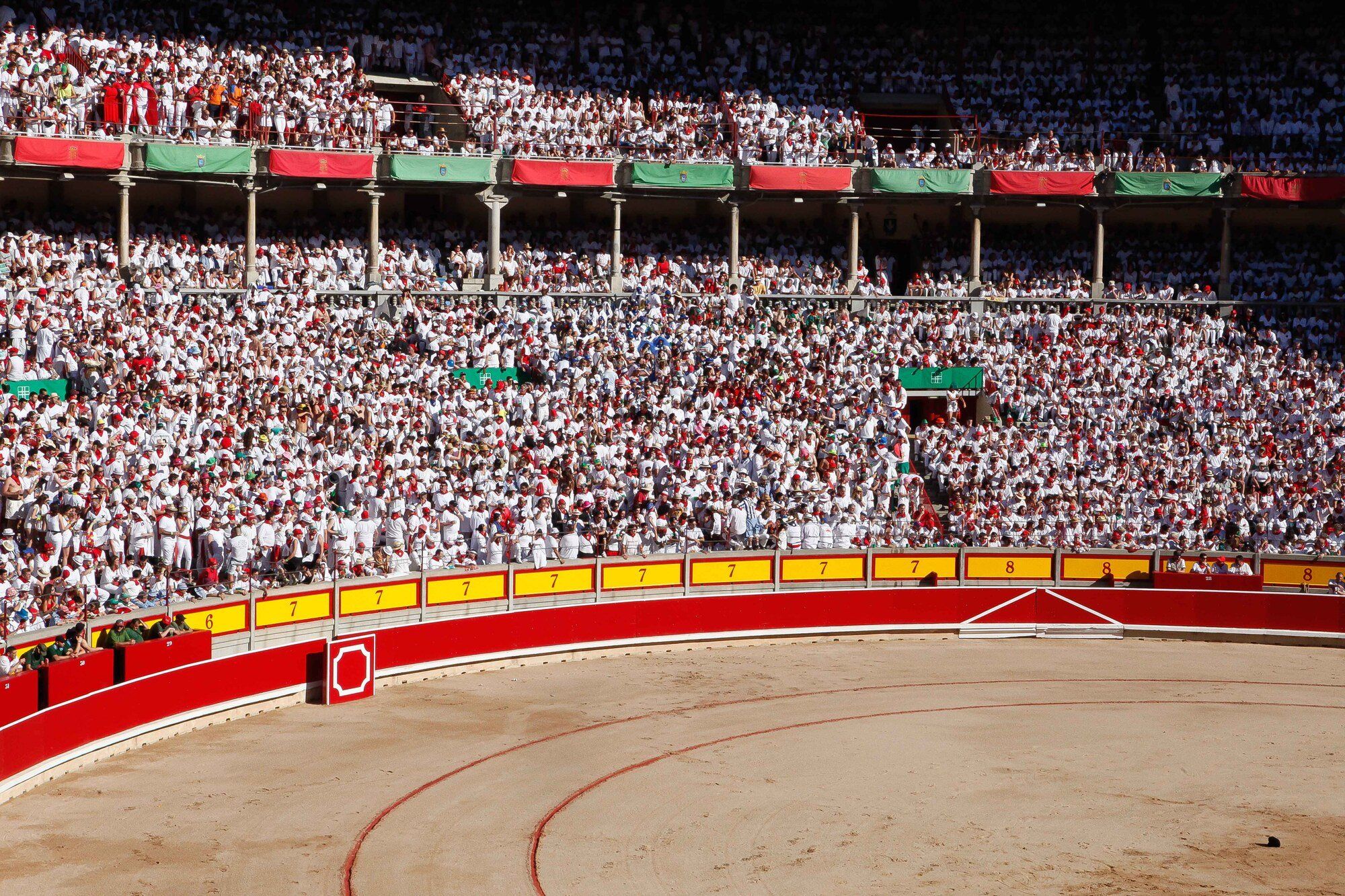 Ambiente en la Plaza de Toros el día 8 de julio