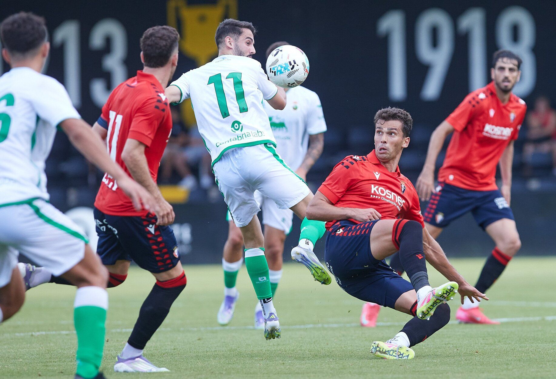 Fotos del partido amistoso entre Osasuna y Racing