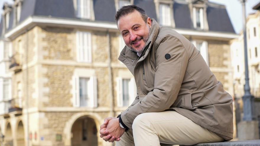 Carlos Mena publica un nuevo disco, ‘Libro del Frío’