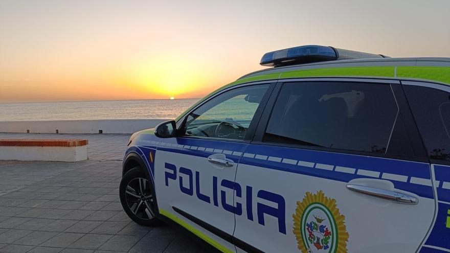 Detienen a un hombre en Mijas (Málaga) por agredir a agentes de la Policía Local