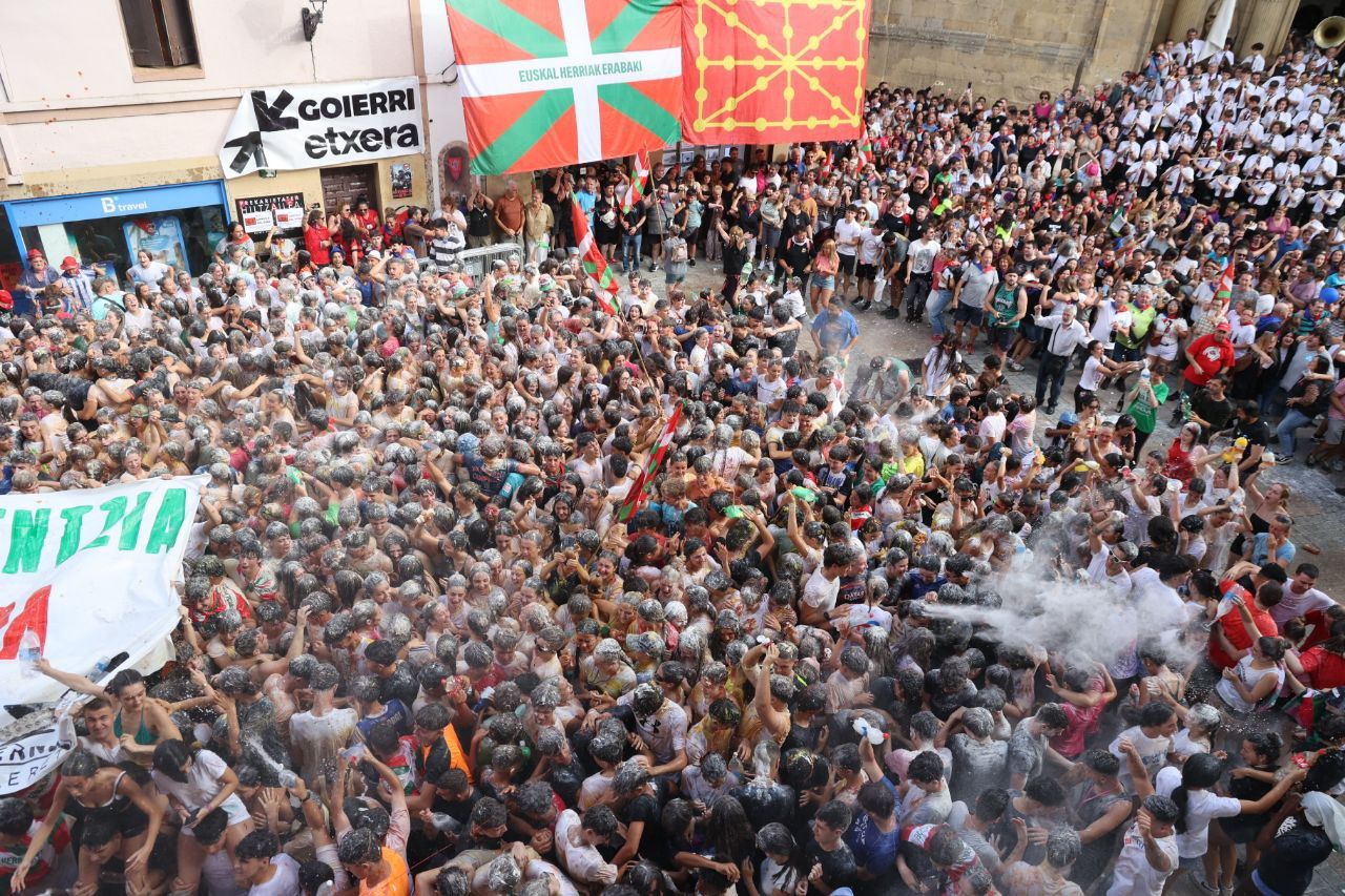 Errenteria da la bienvenida a las fiestas
