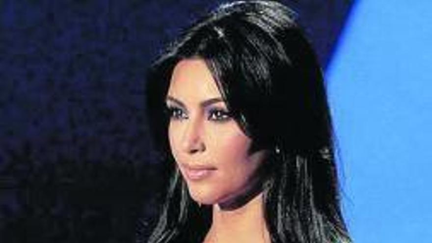 Kim Kardashian y Kanye podrían casarse el mes de junio en París