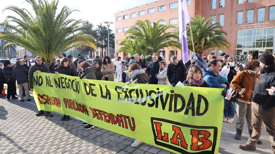 LAB rechaza retirar la exclusividad a los médicos y que sigan cobrando el complemento