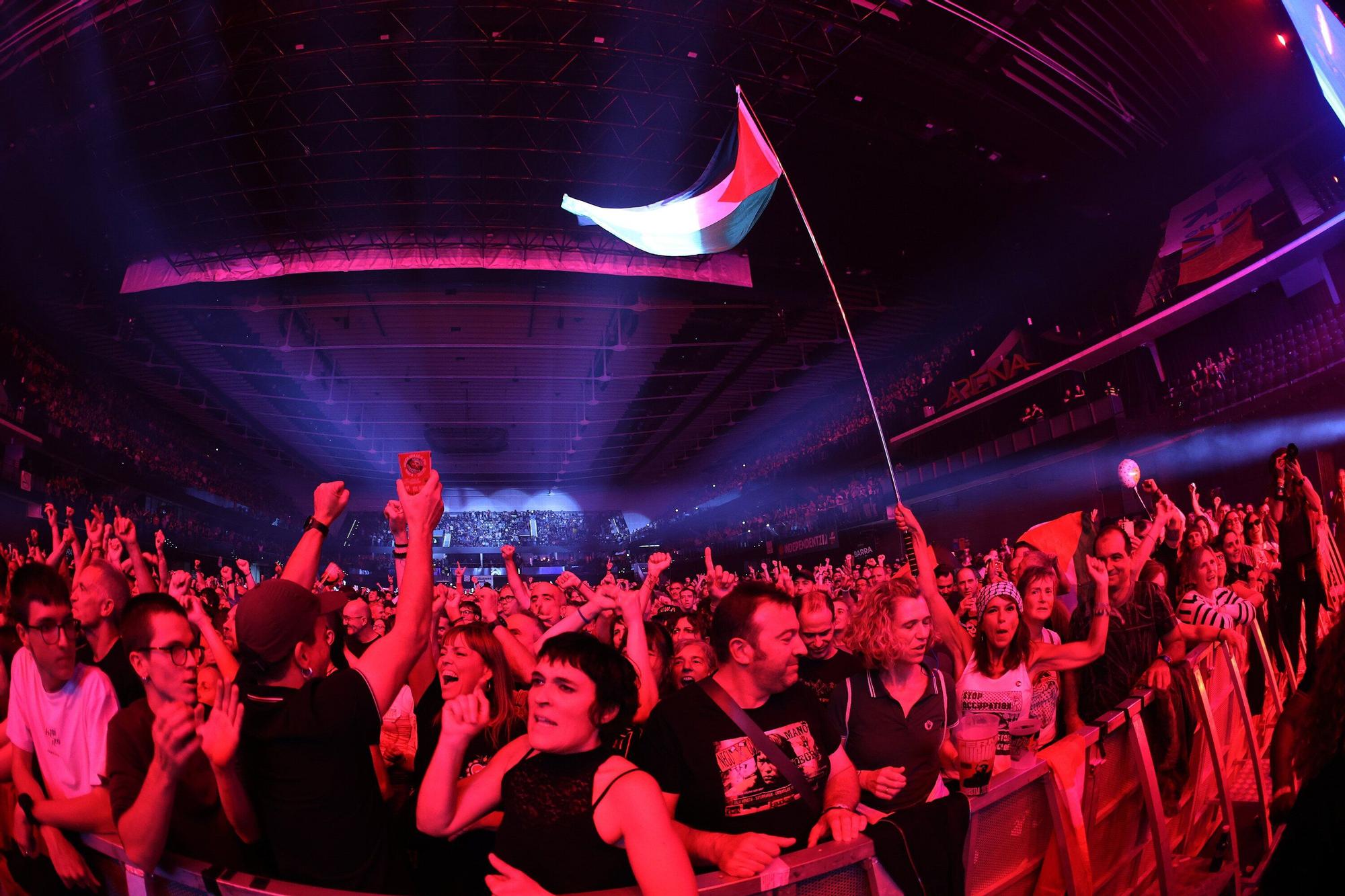 Fotos del concierto de Fermin Muguruza en el Navarra Arena (04/10/2025)