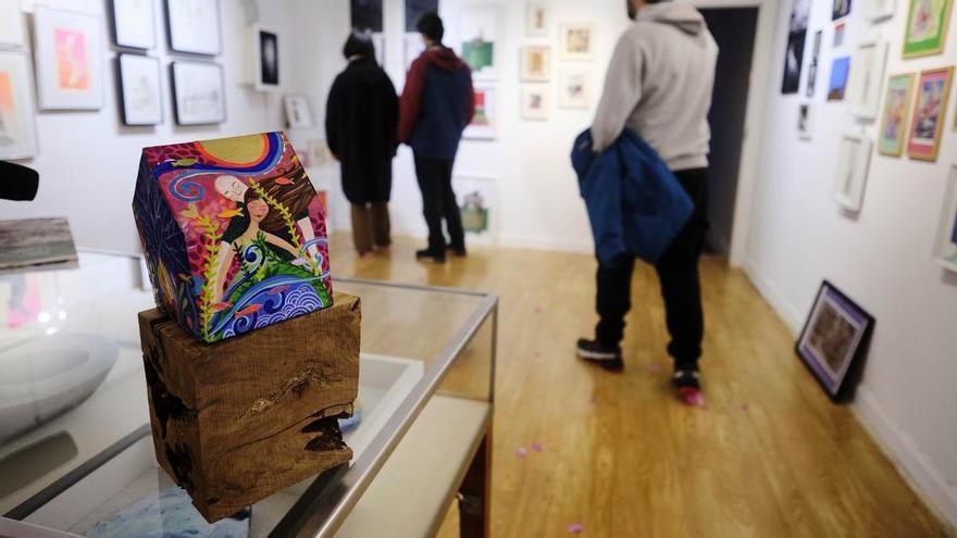 Exposición y venta de artistas locales ‘Todo a 100’ en el espacio Lamai