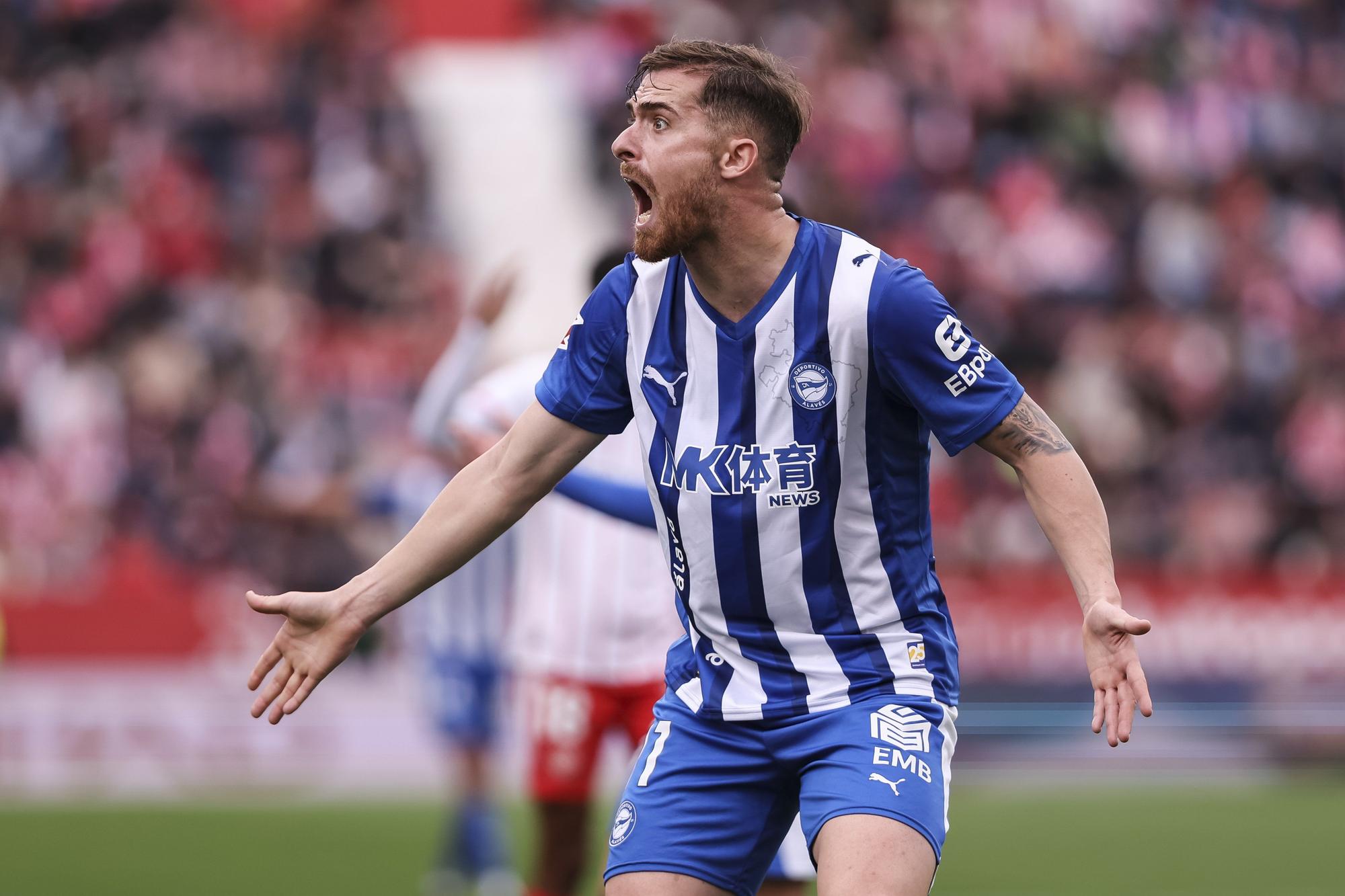 En imágenes: Todas las fotos del Girona FC - Alavés en el estadio Montilivi