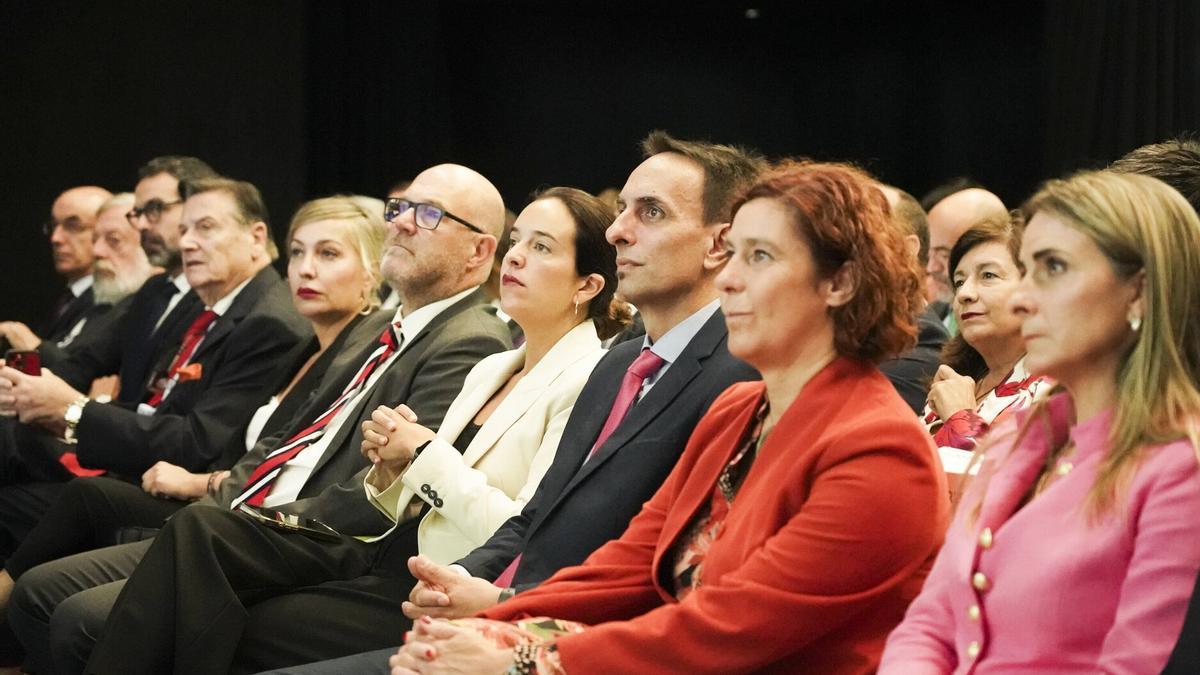 Parte de los premiados y patrocinadores en el transcurso de la gala