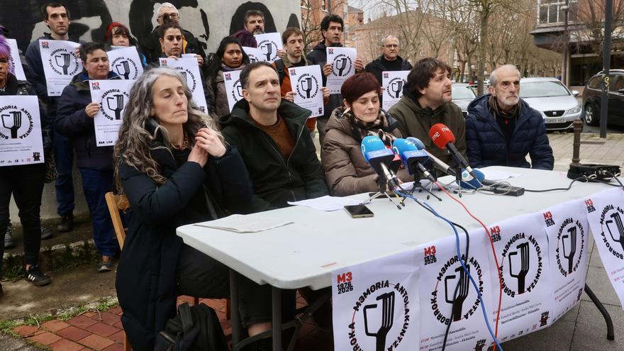 Rueda de prensa de los sindicatos ELA, LAB, ESK y Steilas por los actos populares del 50 aniversario del 3M