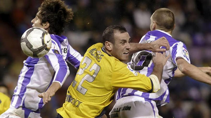 El Valladolid aguanta el empate tras jugar una hora en inferioridad (0-0)