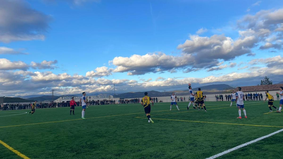 El Ilumberri estrena su nuevo campo ante la Peña Azagresa