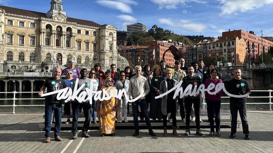 EH Bildu llama a la &quot;manifestación nacional&quot; del día 22 en Bilbao para &quot;decir a los fascistas que no pasarán&quot;