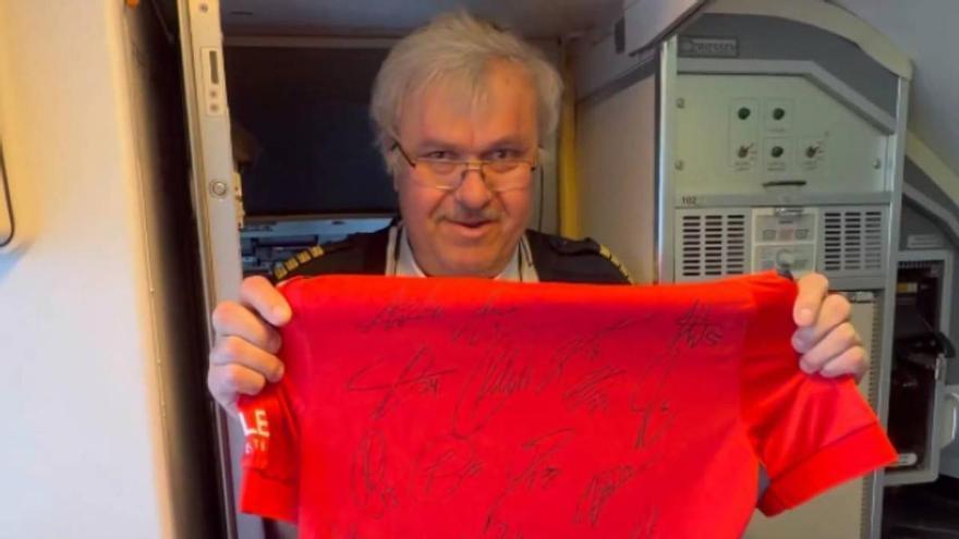 El bonito detalle de Osasuna con el piloto de avión tras un complicado aterrizaje en Pamplona: "Brillante"