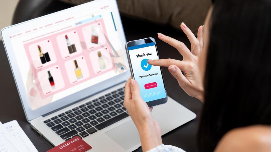 Detectan fraudes en devoluciones de compras online mediante fotos generadas por IA