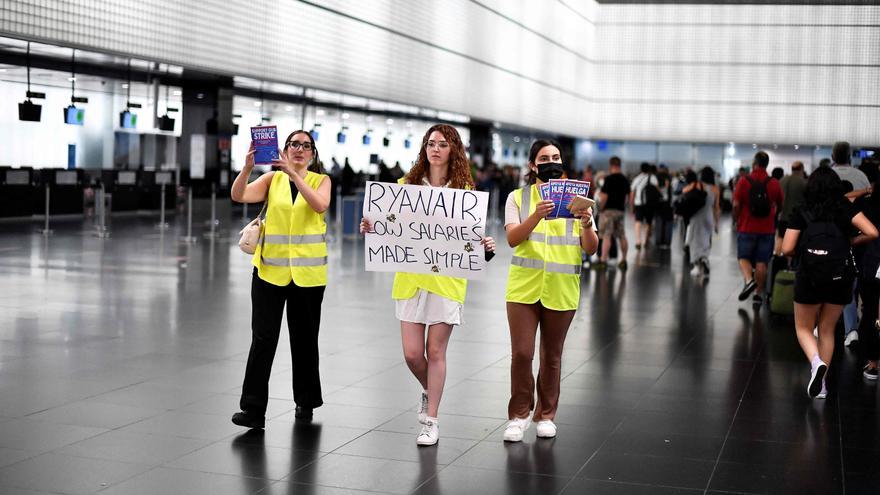Ryanair no cancela ninguno de sus vuelos en España en el primer día de huelga