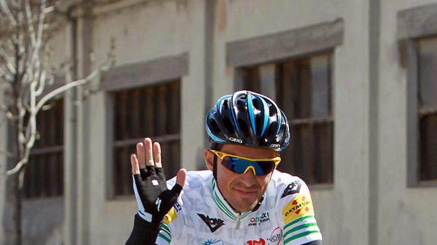 La gendarmería francesa detiene a Contador por no llevar luz en la bicicleta