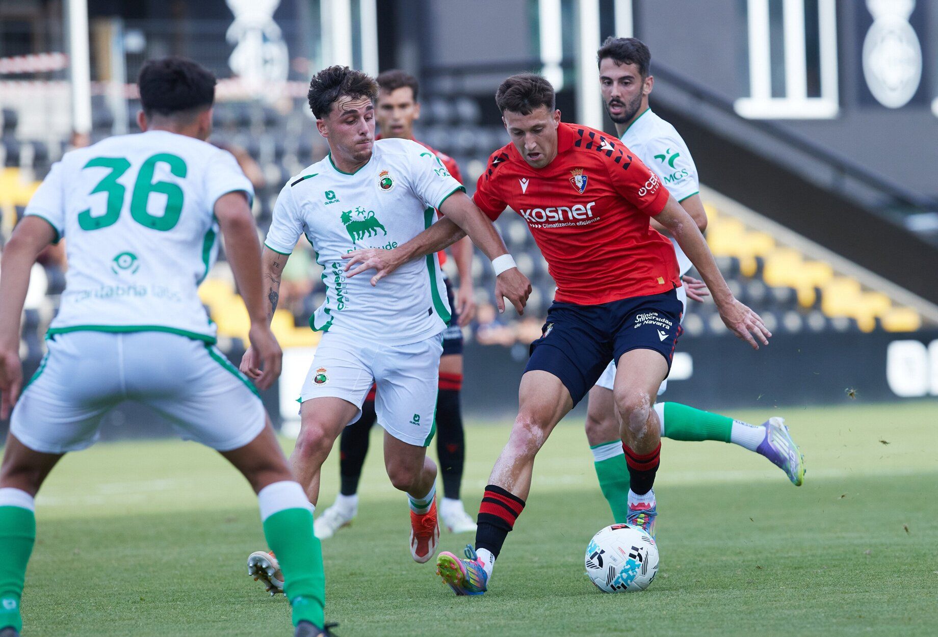 Fotos del partido amistoso entre Osasuna y Racing