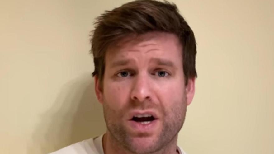 Un médico especialista advierte sobre "3 alimentos que no deberías consumir por la noche"