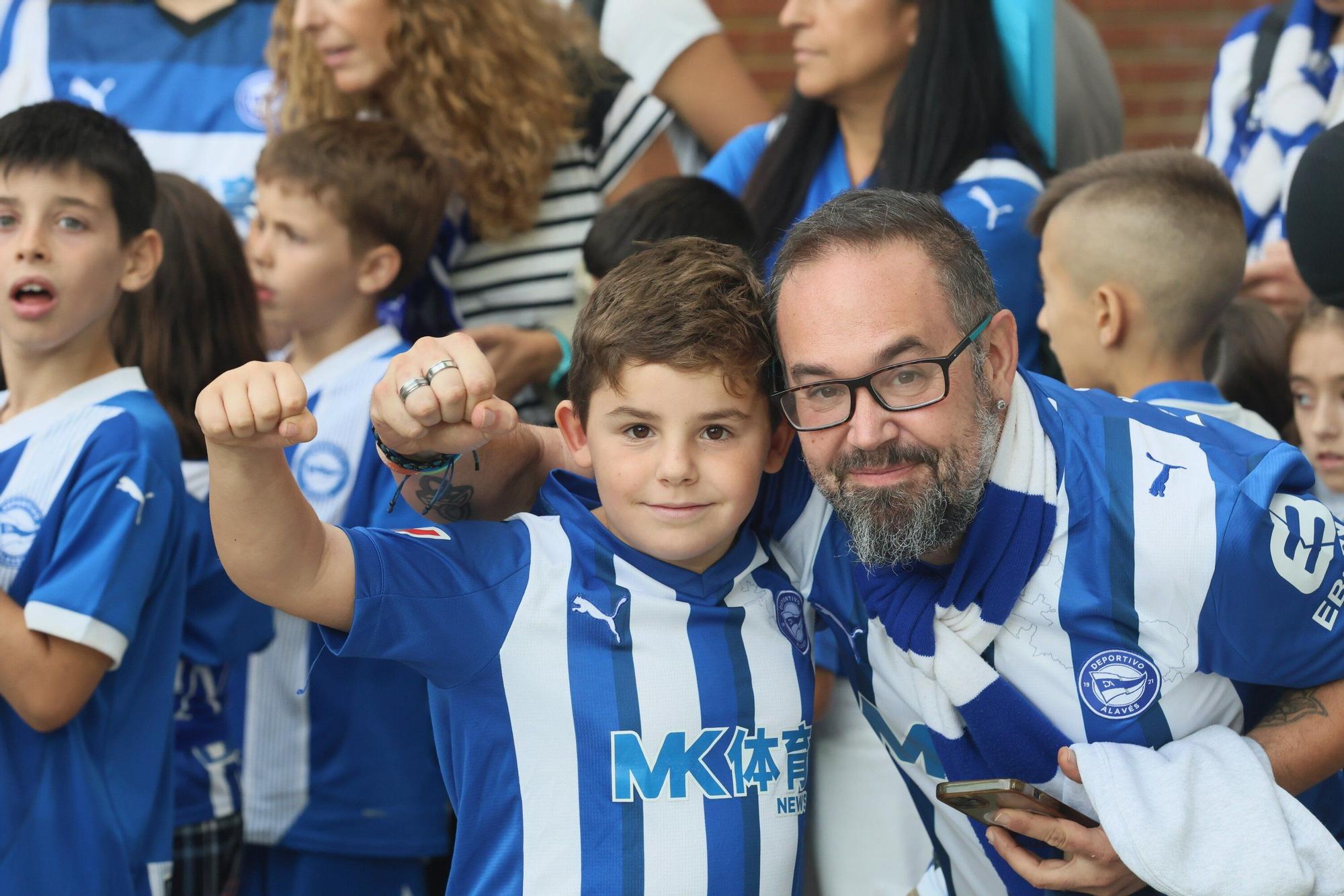 En imágenes: Mendizorroza no pudo disfrutar de un triunfo albiazul (Búscate en la grada)
