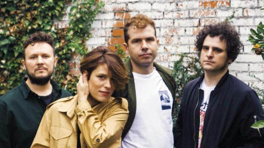 Triángulo de Amor Bizarro inauguran hoy Punto Zero en la Sala BBK