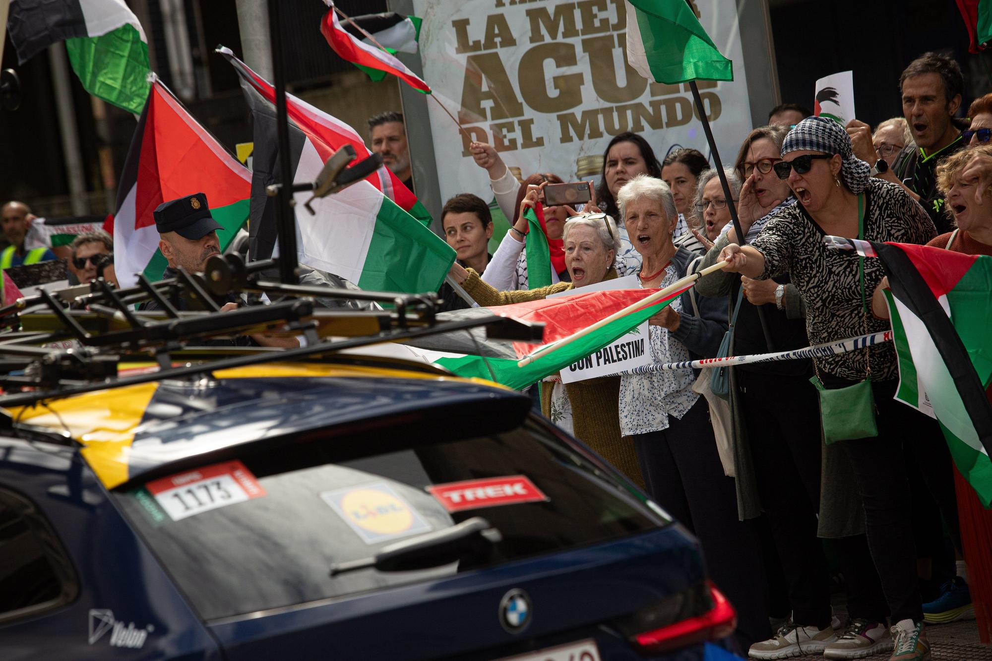 Israel arrastra a la Vuelta: de nuevo se corta una etapa