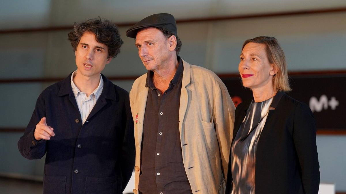 Jonás Trueba, José Luis Guerín y Gaëlle Jones, este jueves, en la presentación de &#039;Historias del buen valle&#039;.
