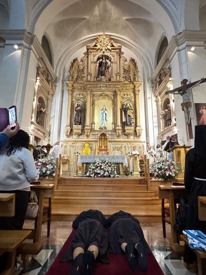 La comunidad cuenta con dos nuevas monjas clarisas: sor Ana y sor Anastasia.