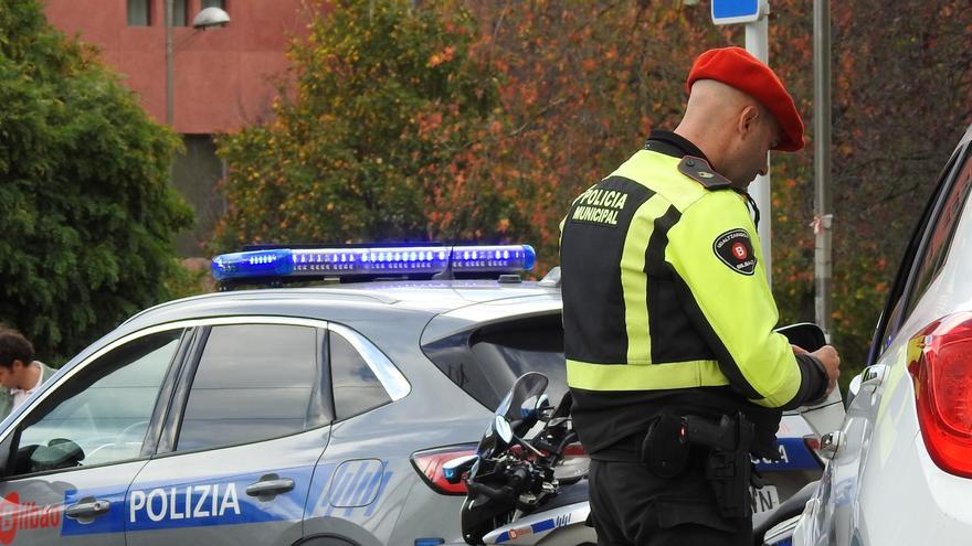 Gidatzean arreta galtzeak eragozteko kanpaina abiarazi du Bilboko Udaltzaingoak