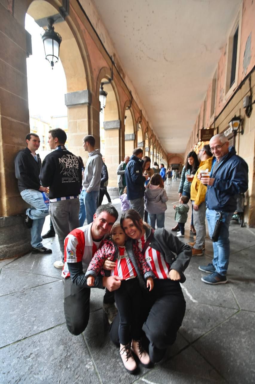 Las aficiones de la Real y Athletic ya juegan en la Parte Vieja