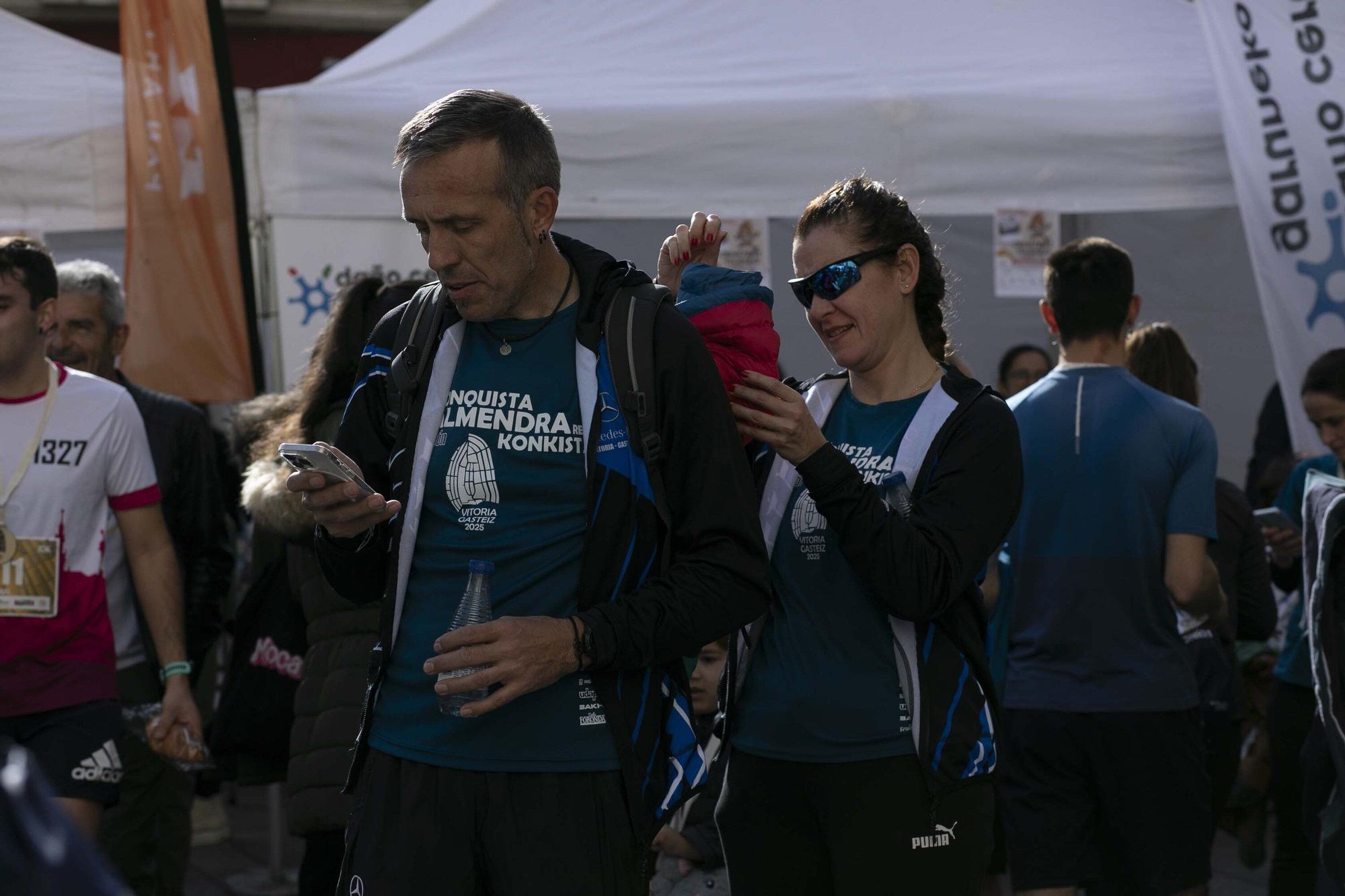 En imágenes: Buen tiempo y buen ambiente en la Conquista de la Almendra (¡Búscate en las fotos!)