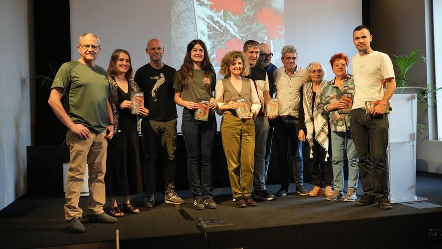 Elisabet Irazu y Cristina de Echanove ganan el concurso literario sobre el 3 de Marzo