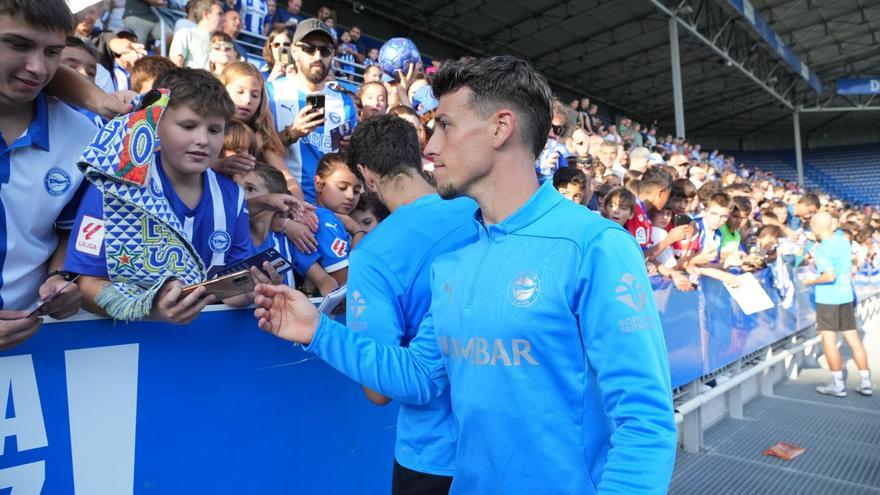 El Alavés abre las puertas del entrenamiento el martes 30 en Ibaia