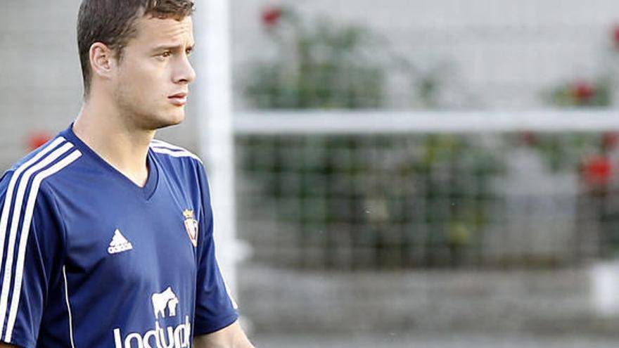 Oriol Riera: &#039;Me sacan muchas amarillas por protestar, tengo que mejorar&#039;