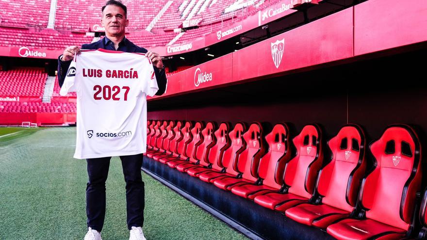 Luis García Plaza, nuevo entrenador del Sevilla hasta junio de 2027