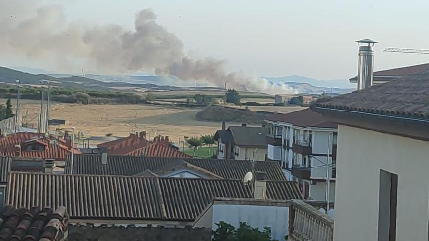 Controlado el incendio declarado cerca de Artajona