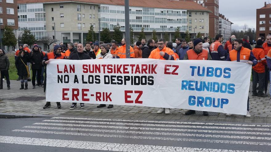 "Todo el mundo está deprimido y con la cabeza gacha": el relato de un trabajador de Tubos Reunidos