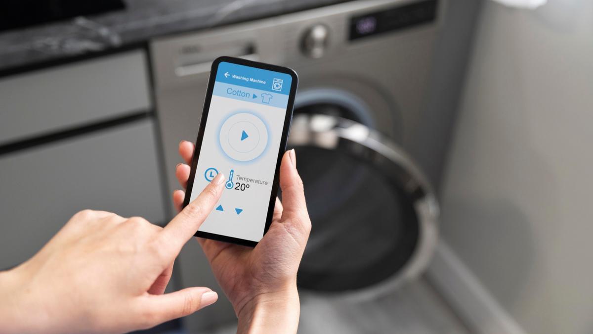 Desde el teléfono móvil podrá configurarse la lavadoras para que se adapte y aprenda nuestras preferencias a la hora del ocuparse de la ropa.
